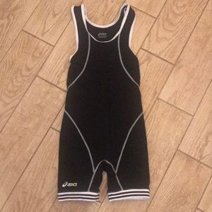 ASICS singlet (xs)